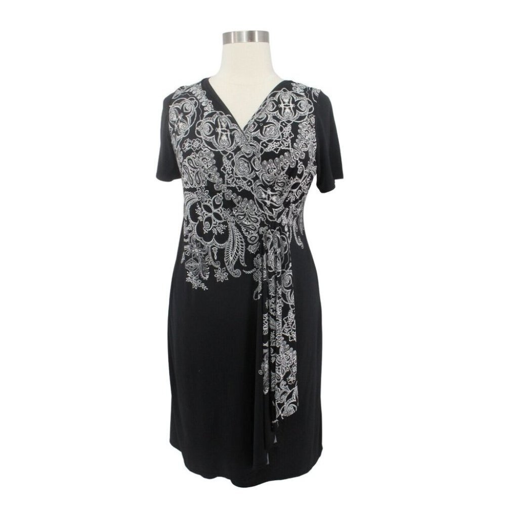 Avenue Black White Print Matte Jersey Stretch Shift Dress Plus Size 14/16
